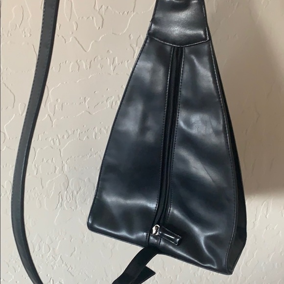 Vintage Guess Triangle Mini Backpack - Picture 6 of 8